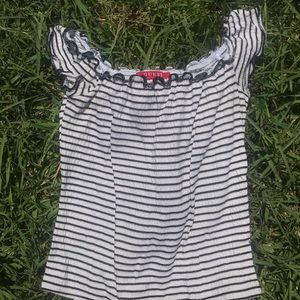 Guess top♥️